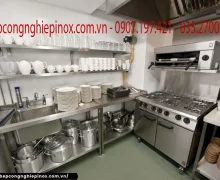 [Giải đáp] Kích thước chuẩn kệ bếp inox là bao nhiêu?